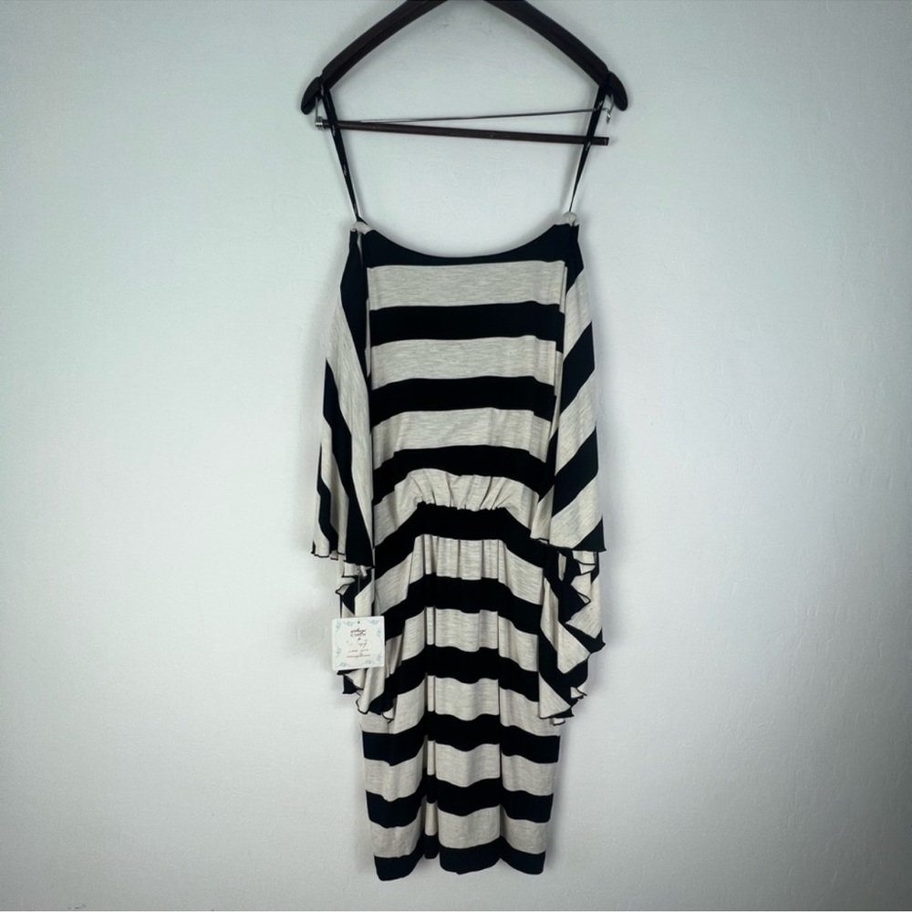 Suzi Chin Black & White Dress NWT Size 8